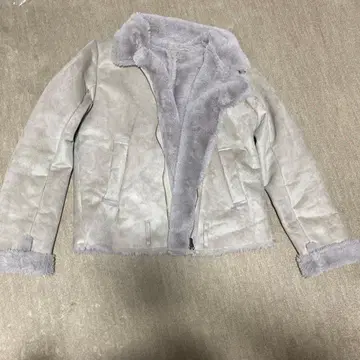 그레이 무스탕 코트