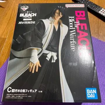 BLEACH Masterise Blood Warfare C 흰 옷 피규어