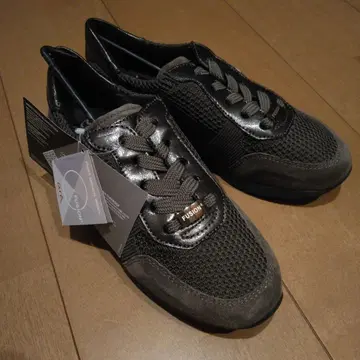 ara 메쉬 스니커즈