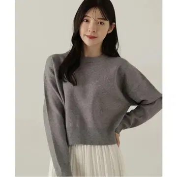 PROPORTION BODY DRESSING 숏 맨투맨 라이크 니트