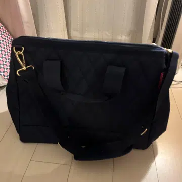 reisenthel 네이비 퀼팅 보스턴 백