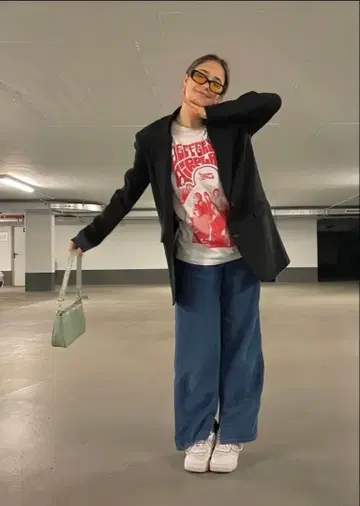 다크 그레이 테일러드 자켓