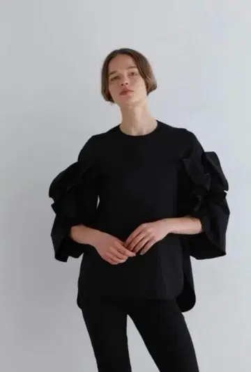 미사용 새상품 LE PHIL 하이 스트레치 분또 티셔츠 블라우스 풀오버