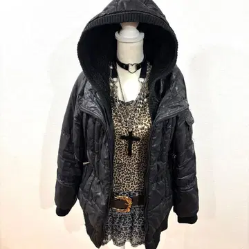 헤이세이 갸루 y2k 다운 자켓 그런지 다크 코어 NANA 기믹