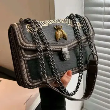 벌 모티브 블랙 숄더백 캐주얼 엘레강트 앤티크