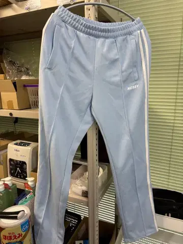 NERDY 스카이블루 트랙 팬츠 S 사이즈