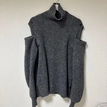 프레이 아이디 오프숄더 터틀넥 니트