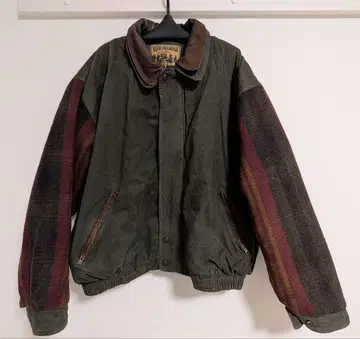 [ A.T.A WOODSNAN ] 옷깃 가죽 절개 자켓