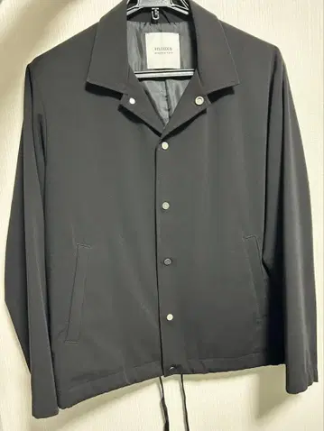 STUDIOUS 블랙 자켓