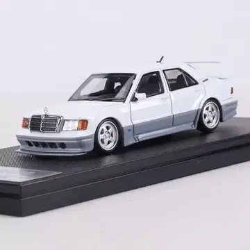1/64 HKM 벤츠 190E W201 에보 II 레스트모드 화이트