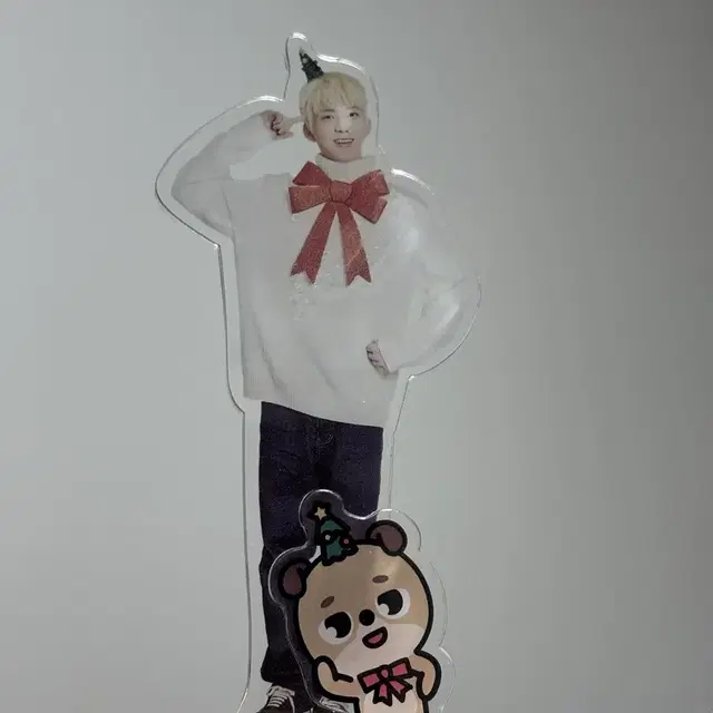 데이식스 윤도운 아크릴스탠드