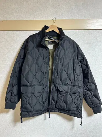 TAION 블랙 퀼팅 자켓