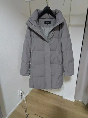 컴시즘 후드 부착 다운 코트 S 사이즈 7호