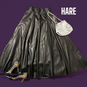 [ HARE ] 하레 블랙 인조 가죽 플레어 스커트 맥시 길이