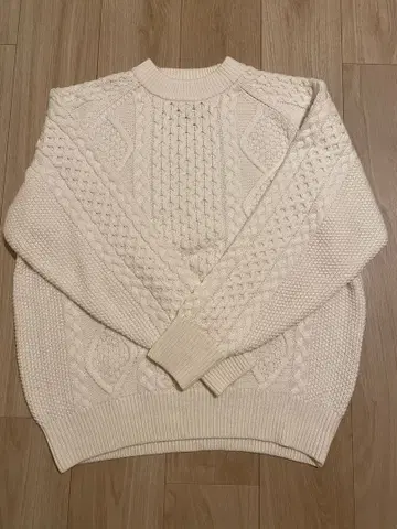 URBAN RESEARCH 아이보리 케이블 니트 L 사이즈