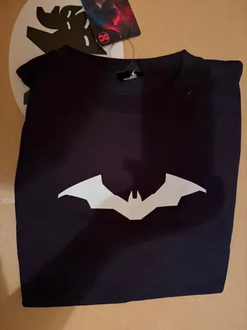 코믹콘 복권 배트맨 T셔츠 M 사이즈