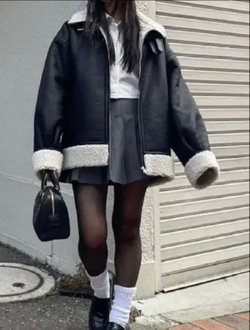 EVRIS 오버 사이즈 보아 블루종 (블랙)