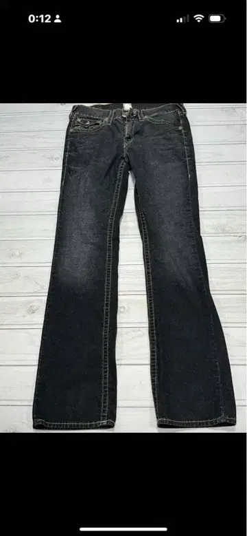 True Religion 다크 그레이 부츠컷 데님 사이즈 34