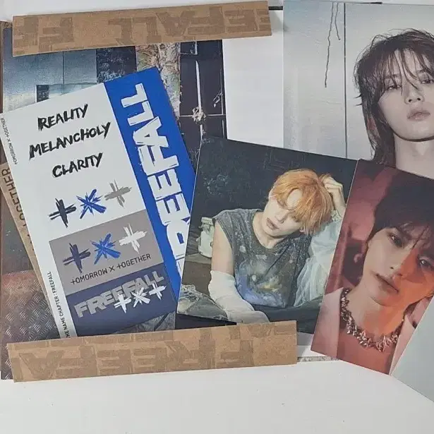 급처 ) 투바투 일괄/ 개봉앨범+엽서 2개+포스터 2개+스티커