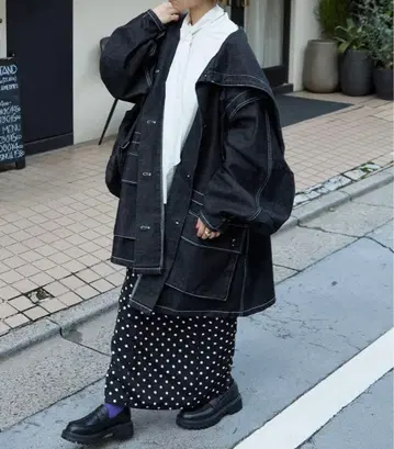 블랙 데님 자켓 오버 사이즈 forksy. 개성 데님 아우터