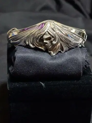 랫트레이스 비너스뱅글