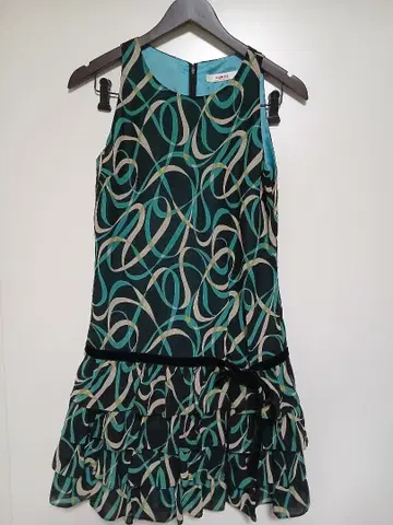 슬리브리스 프릴 원피스