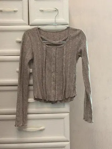 리브 편직 베이지 긴팔 상의