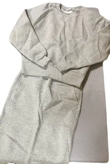 GU 그레이 맨투맨 셋업