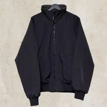 GAMe SPORTSWEAR 블랙 점퍼 M