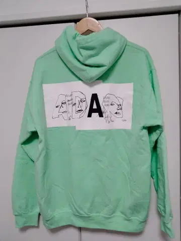 A.D.A.N 민트 그린 후드티
