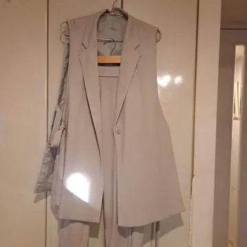 라이트 그레이 베스트 & 팬츠 셋업