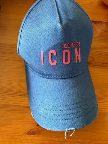 디스퀘어드2 아이콘 야구 모자