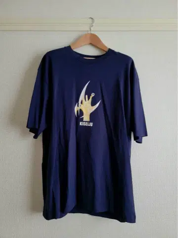 [ XL ] 미사용 새상품 기생수 유니클로 UT 이와아키 히토시