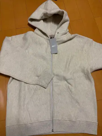 BEAMS LIGHTS 후드티