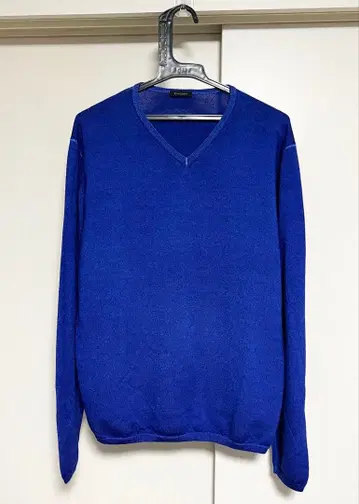 고품질 이탈리아제 Cruciani 50 울 V넥 니트 블루