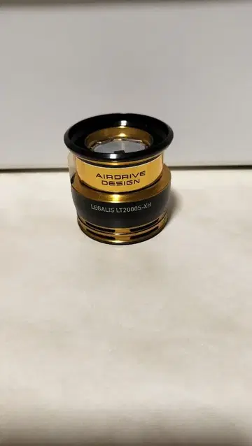 다이와 23 레갈리스 LT 2000S-XH 스풀 실조행 미사용