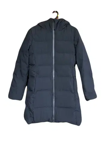 UNIQLO 심리스 숏 다운