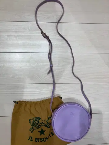 IL BISONTE 라벤더 원형 숄더백