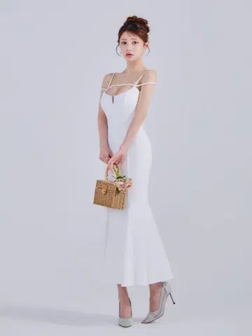 DEA. by ROBE de FLEURS 드레스