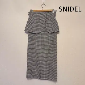 [ SNIDEL ] 스나이델 페플럼 디자인 스커트