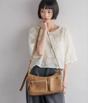 LOWRYS FARM 포켓 숄더백