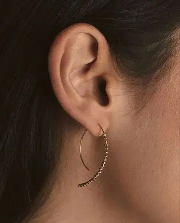 MIZUKI 미즈키 바나나 후프 귀걸이 스몰 골드