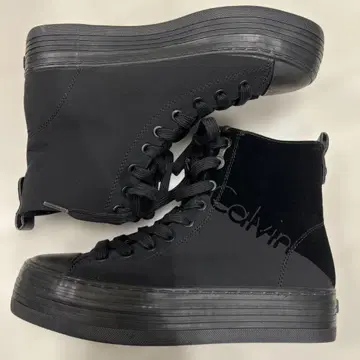 Calvin Klein 통굽 블랙스니커즈