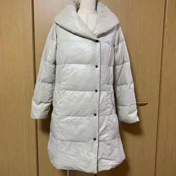 아이보리 다운 자켓