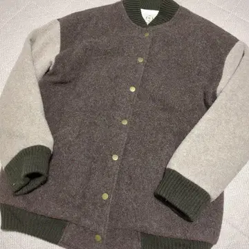 새상품급!! 사만사 모스모스 압축 울 바시티 자켓!!