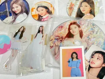 TWICE SANA 굿즈 세트 CD 캔뱃지 아크릴 스탠드 트레이딩 카드