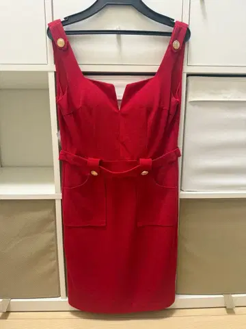 sugar 빨간색 슬리브리스 드레스 V넥