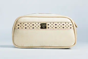 새상품 MCM 베이지 파우치