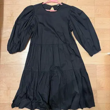 ZARA 블랙 티어드 드레스 M