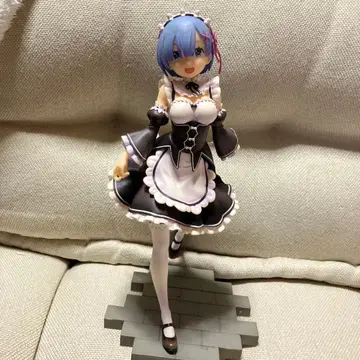 리제로 렘 메이드 피규어 교환용 부품 포함